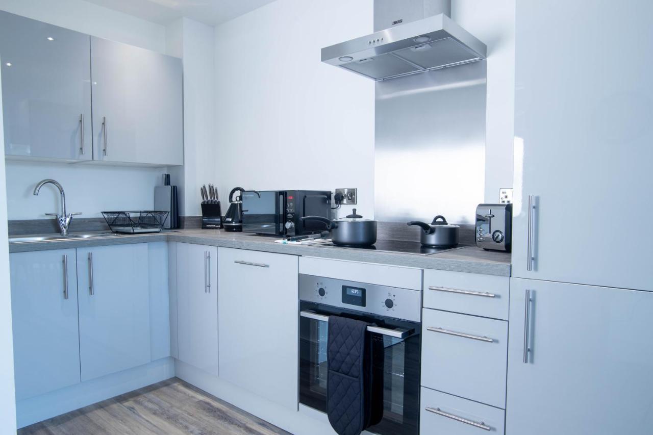 Luxe Interchange Apartment Near Old Trafford - Media City - The Quays Манчестър Екстериор снимка