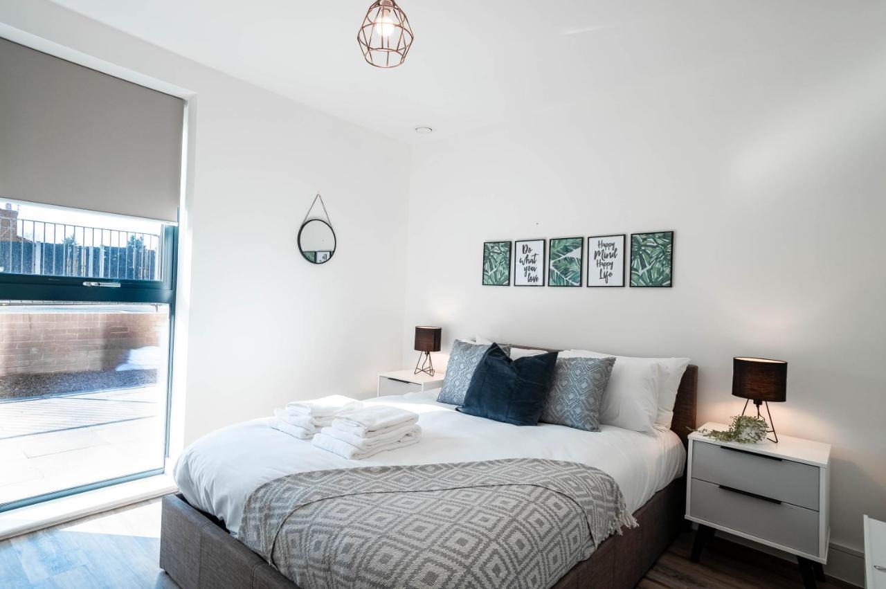 Luxe Interchange Apartment Near Old Trafford - Media City - The Quays Манчестър Екстериор снимка