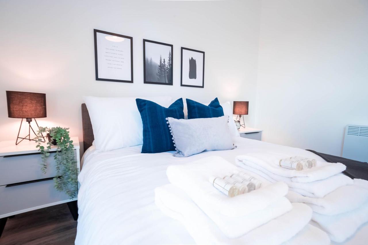 Luxe Interchange Apartment Near Old Trafford - Media City - The Quays Манчестър Екстериор снимка