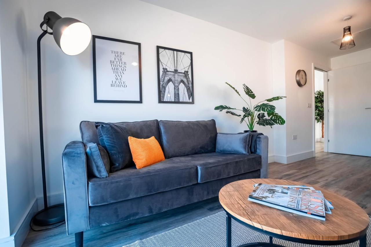 Luxe Interchange Apartment Near Old Trafford - Media City - The Quays Манчестър Екстериор снимка