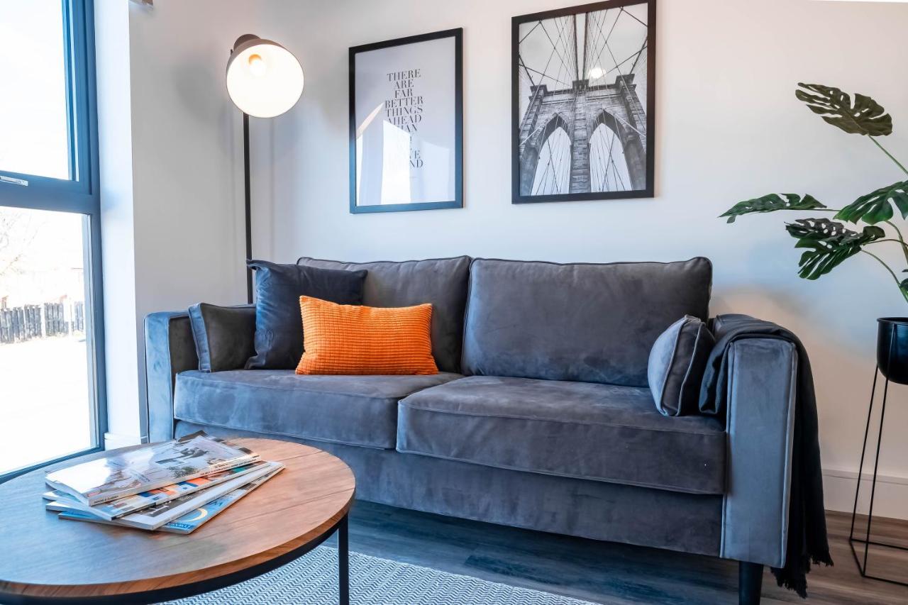 Luxe Interchange Apartment Near Old Trafford - Media City - The Quays Манчестър Екстериор снимка