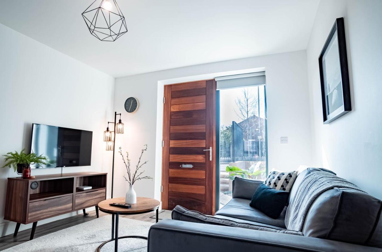 Luxe Interchange Apartment Near Old Trafford - Media City - The Quays Манчестър Екстериор снимка