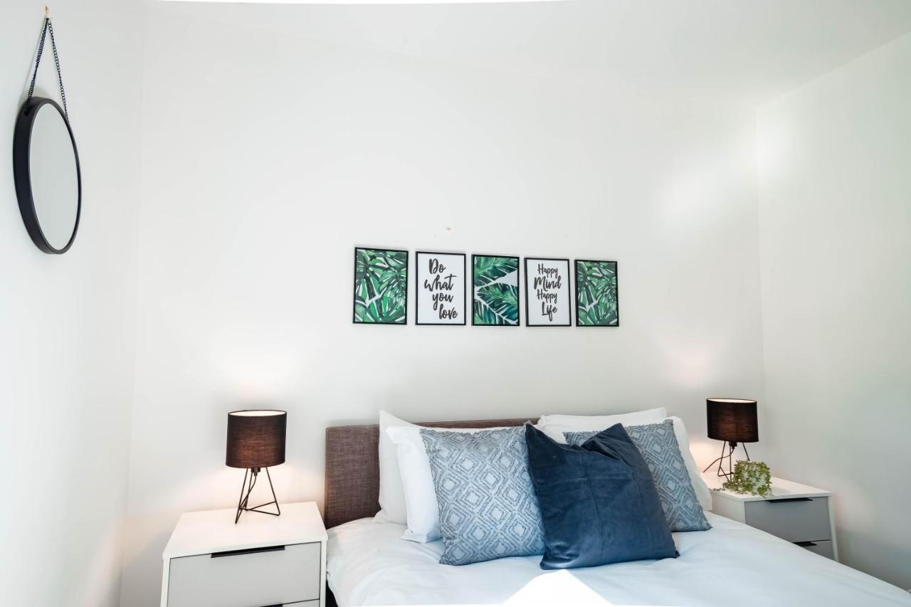 Luxe Interchange Apartment Near Old Trafford - Media City - The Quays Манчестър Екстериор снимка