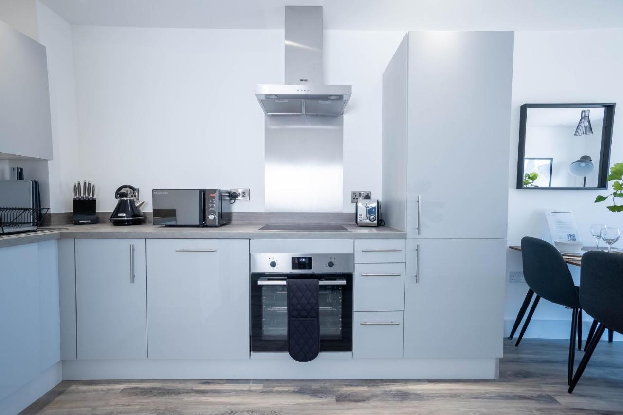 Luxe Interchange Apartment Near Old Trafford - Media City - The Quays Манчестър Екстериор снимка